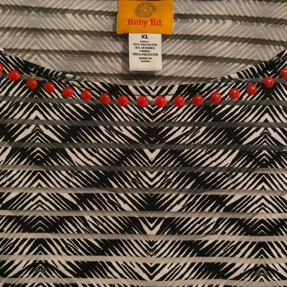 Ruby Rd Top - Picture 3 of 3